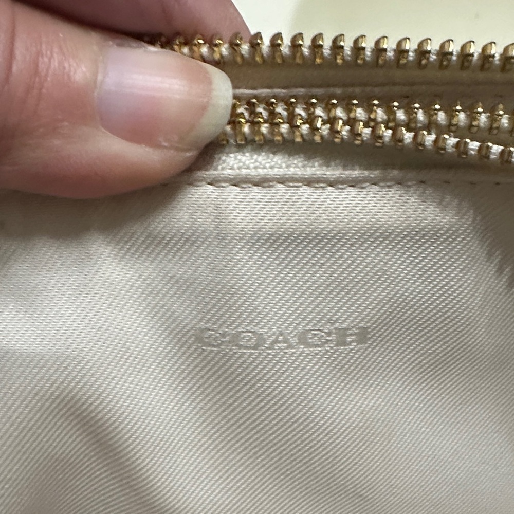 Coach Ivory/Cream Double Zip Leather Crossbody Bag - Picture 12 of 16